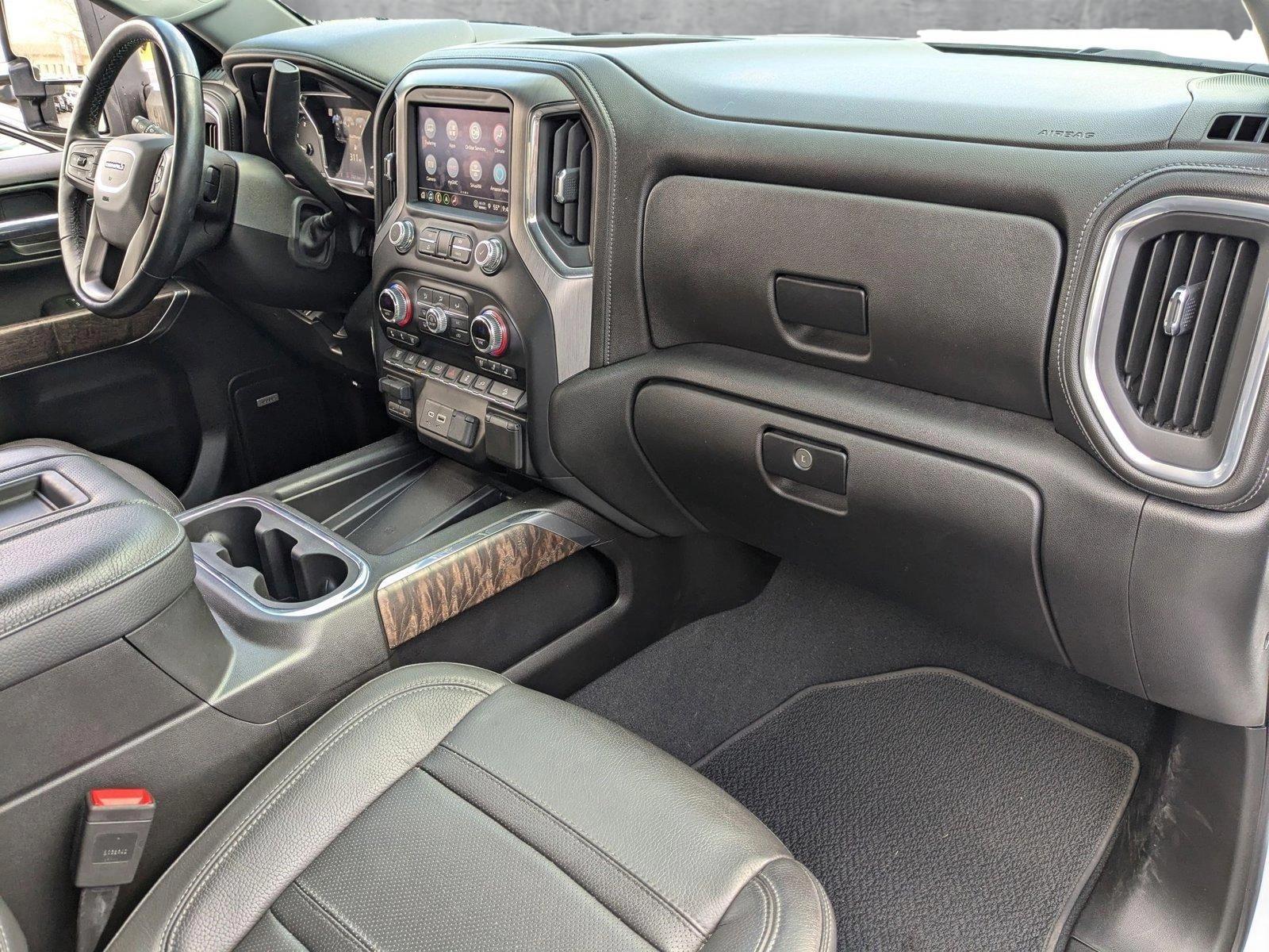 2022 GMC Sierra 3500 HD Vehicle Photo in VALENCIA, CA 91355-1705