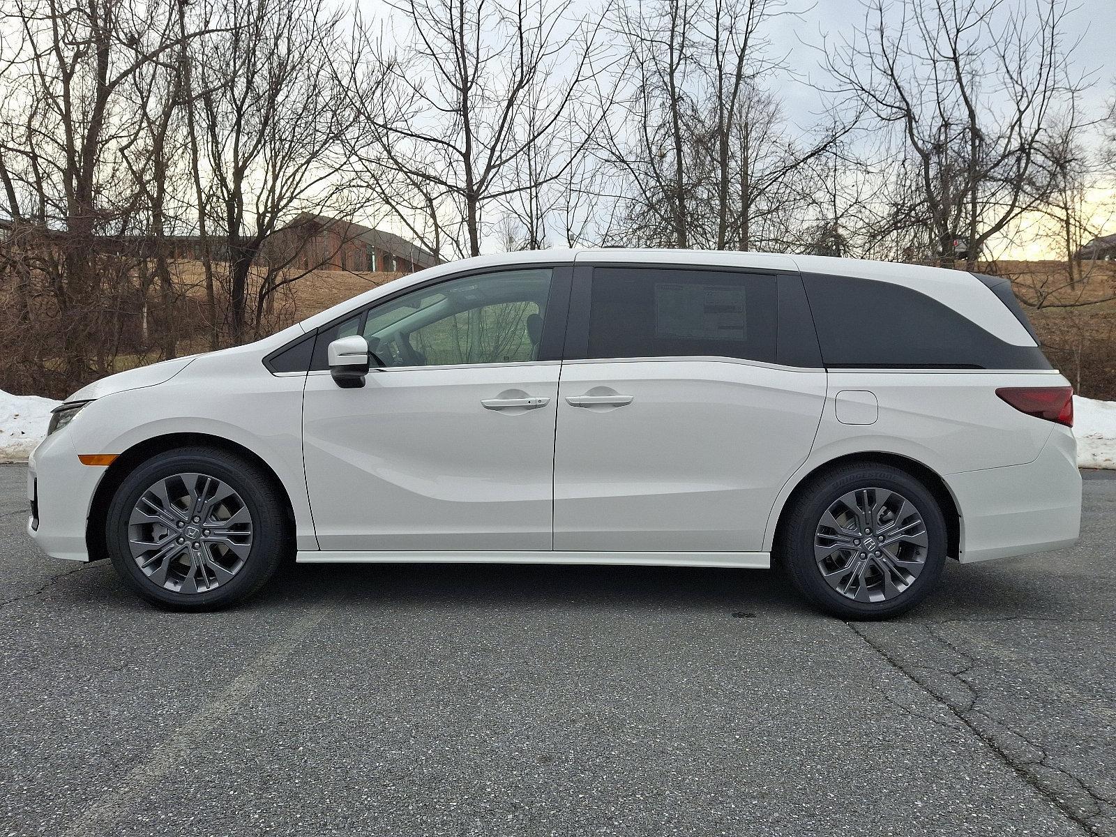 2025 Honda Odyssey Vehicle Photo in Harrisburg, PA 17111