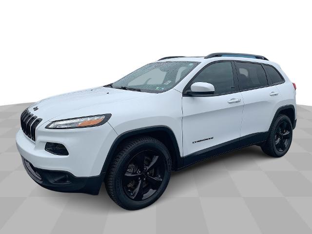 2017 Jeep Cherokee Vehicle Photo in MOON TOWNSHIP, PA 15108-2571