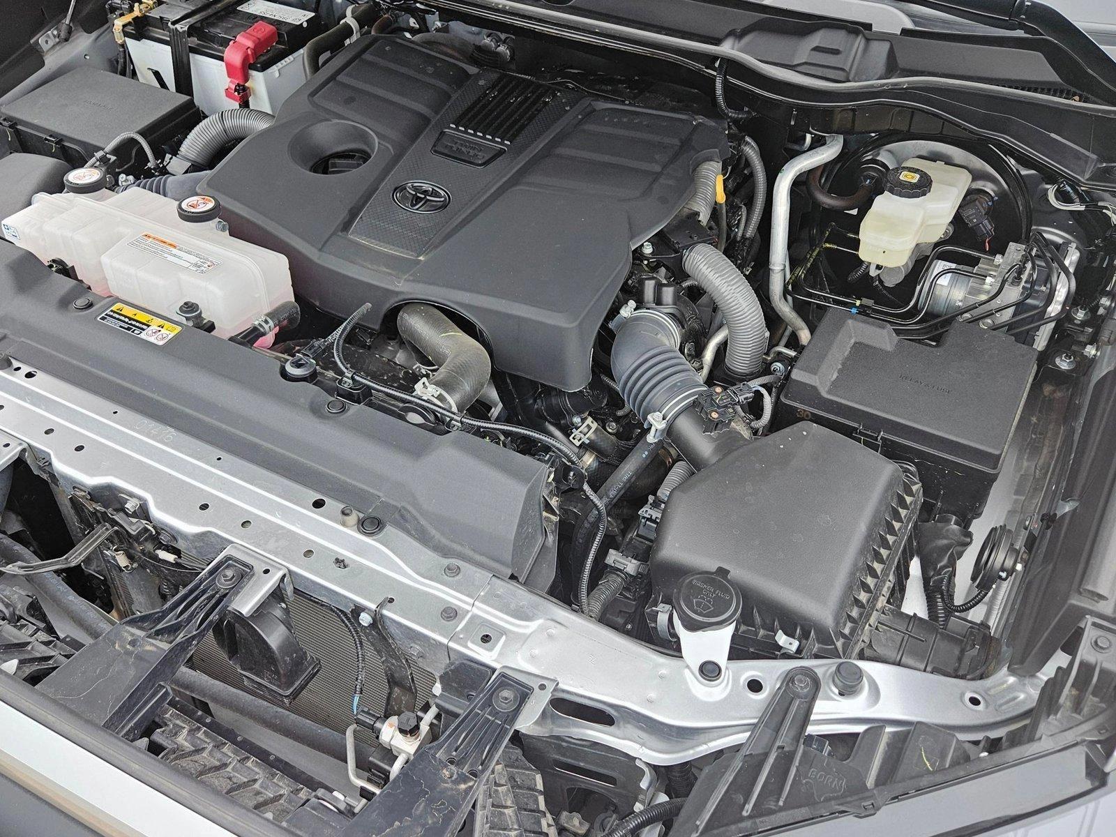 2024 Toyota Tundra 4WD Vehicle Photo in WACO, TX 76710-2592