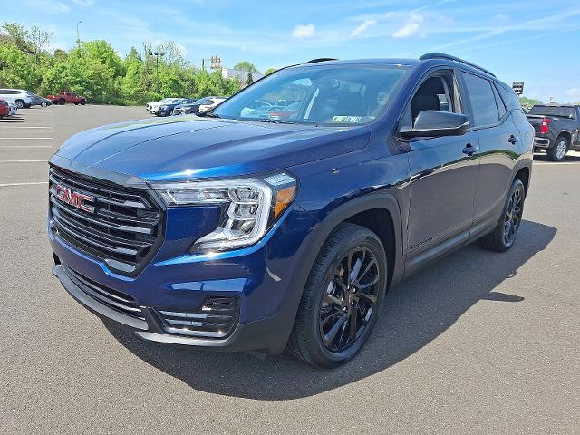2023 GMC Terrain Vehicle Photo in TREVOSE, PA 19053-4984