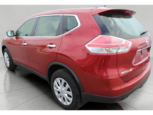 2015 Nissan Rogue Vehicle Photo in Green Bay, WI 54304