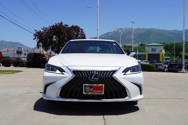 2024 Lexus ES 350 Vehicle Photo in Riverdale, UT 84405