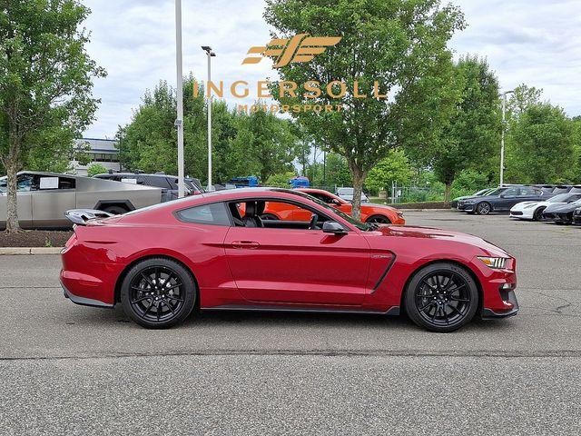 2020 Ford Mustang Vehicle Photo in DANBURY, CT 06810-5034