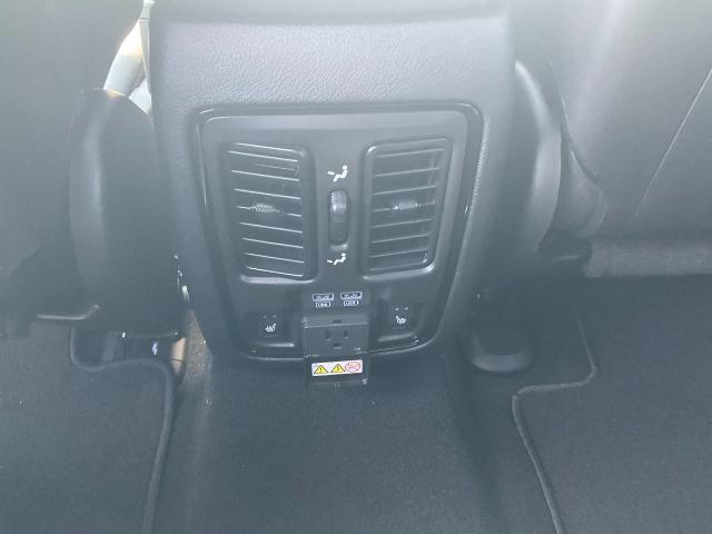 2025 Dodge Durango Vehicle Photo in Kaukauna, WI 54130
