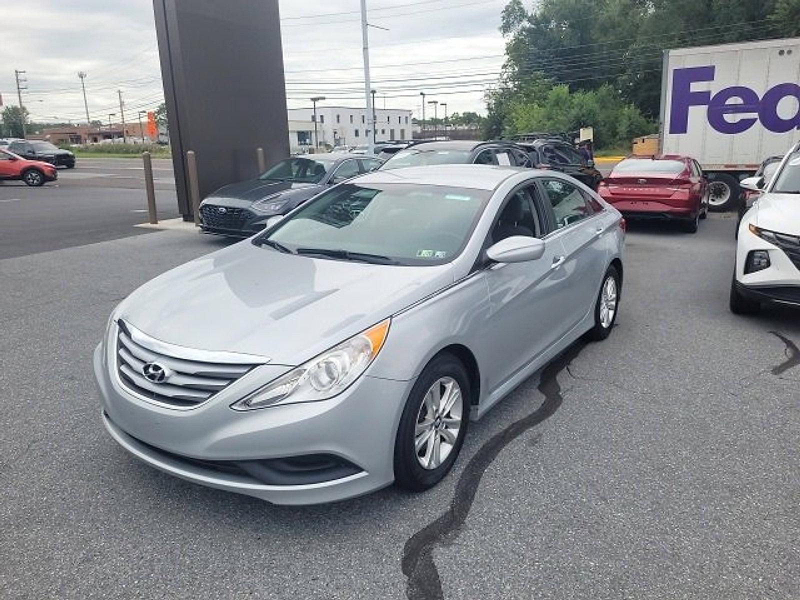 2014 Hyundai SONATA Vehicle Photo in Harrisburg, PA 17111