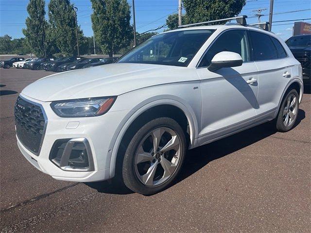 2022 Audi Q5 Vehicle Photo in Willow Grove, PA 19090