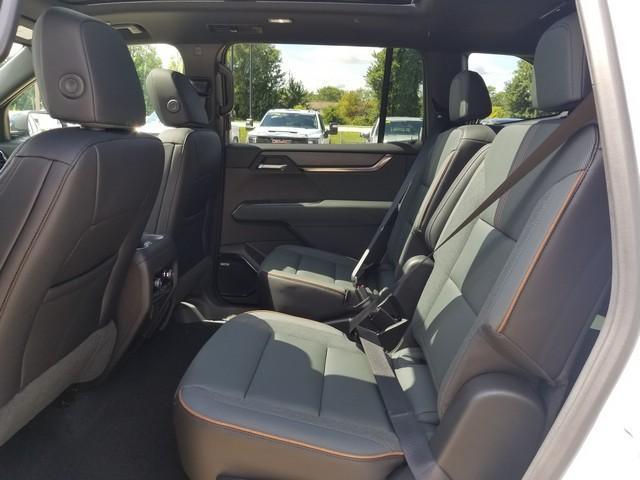 2026 GMC Acadia Vehicle Photo in ELYRIA, OH 44035-6349