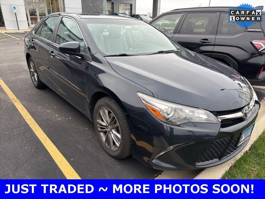 2017 Toyota Camry Vehicle Photo in Saint Charles, IL 60174