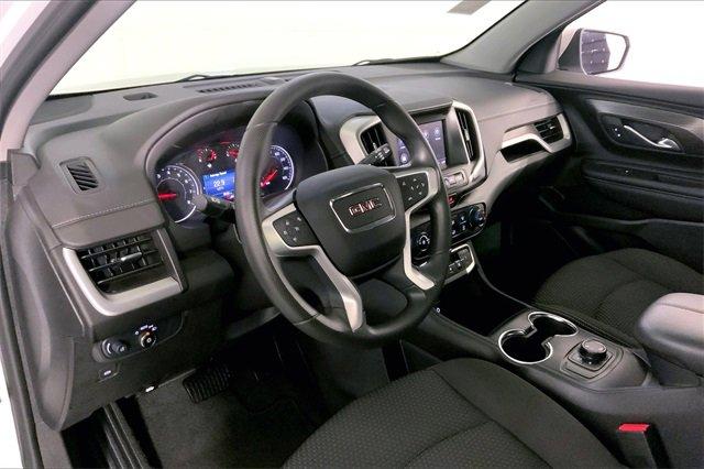 2024 GMC Terrain Vehicle Photo in KANSAS CITY, MO 64114-4502