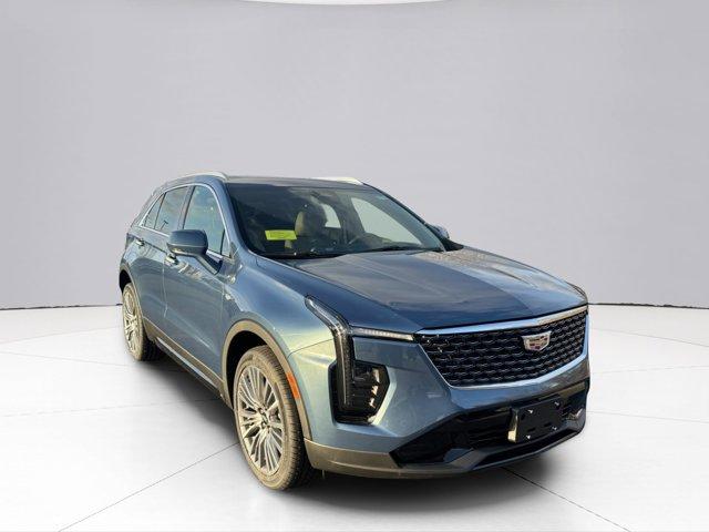 2025 Cadillac XT4 Vehicle Photo in LEOMINSTER, MA 01453-2952