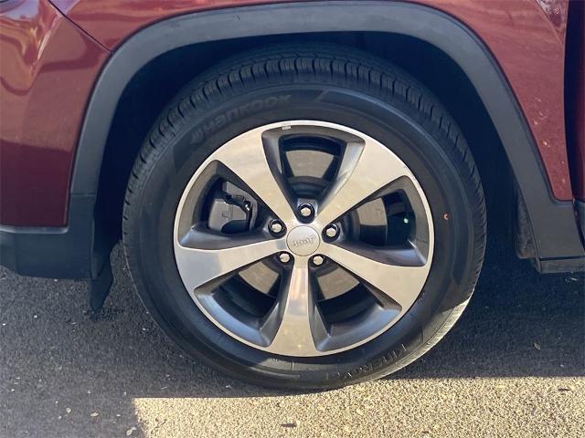 2020 Jeep Cherokee Vehicle Photo in GOODYEAR, AZ 85338-1310