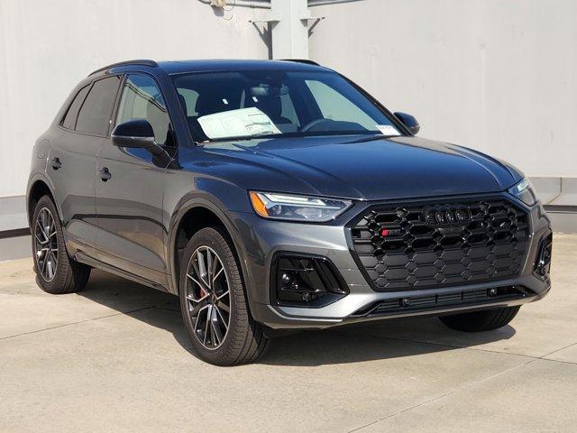 2025 Audi SQ5 Vehicle Photo in HOUSTON, TX 77090