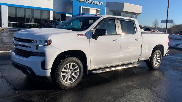 2021 Chevrolet Silverado 1500 Vehicle Photo in MOON TOWNSHIP, PA 15108-2571