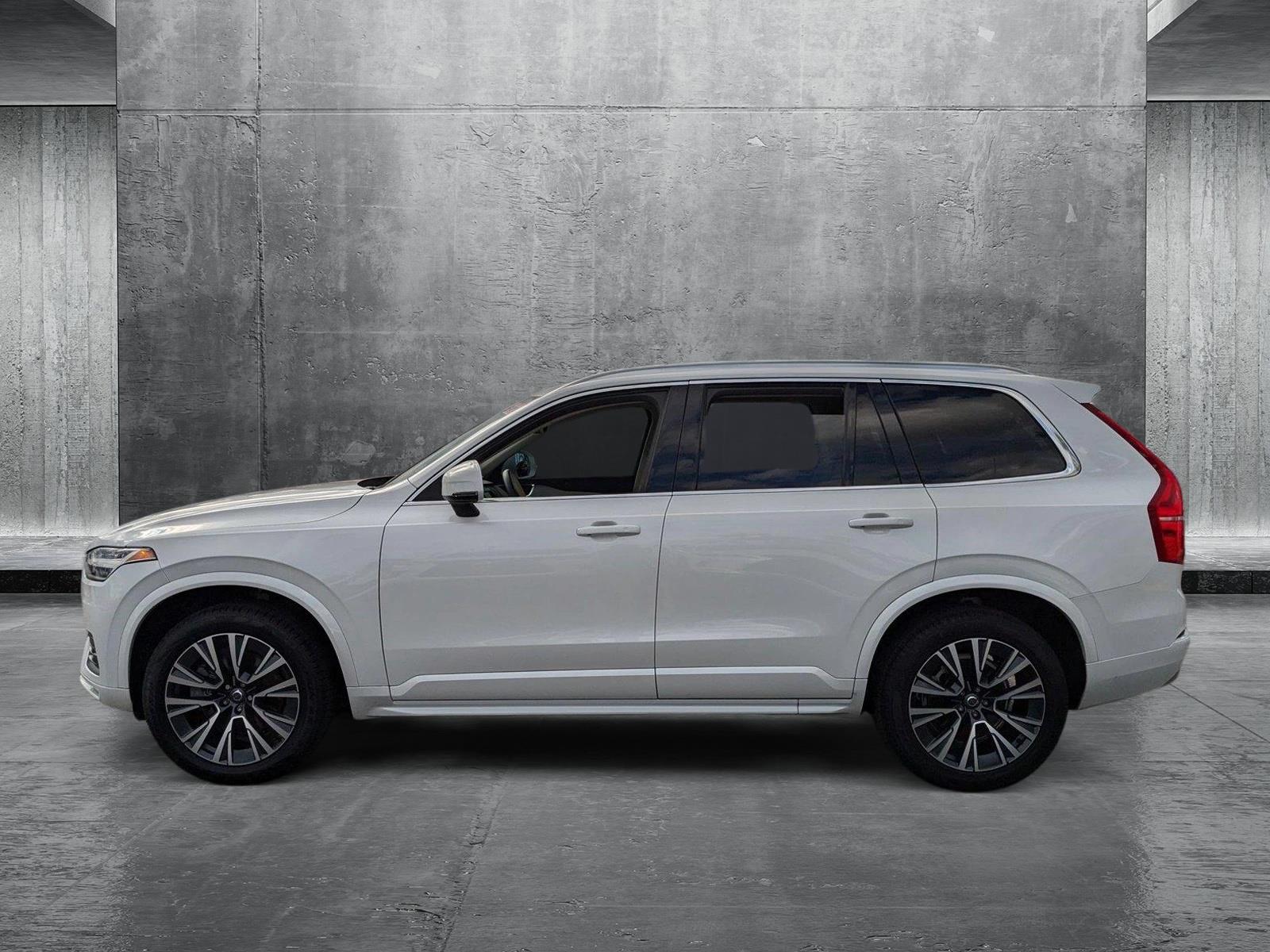 2022 Volvo XC90 Vehicle Photo in Miami, FL 33015