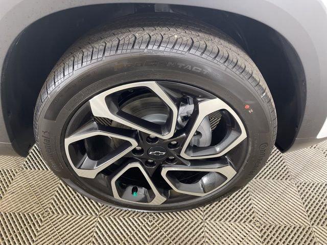 2025 Chevrolet Trax Vehicle Photo in PHOENIX, AZ 85014-3381