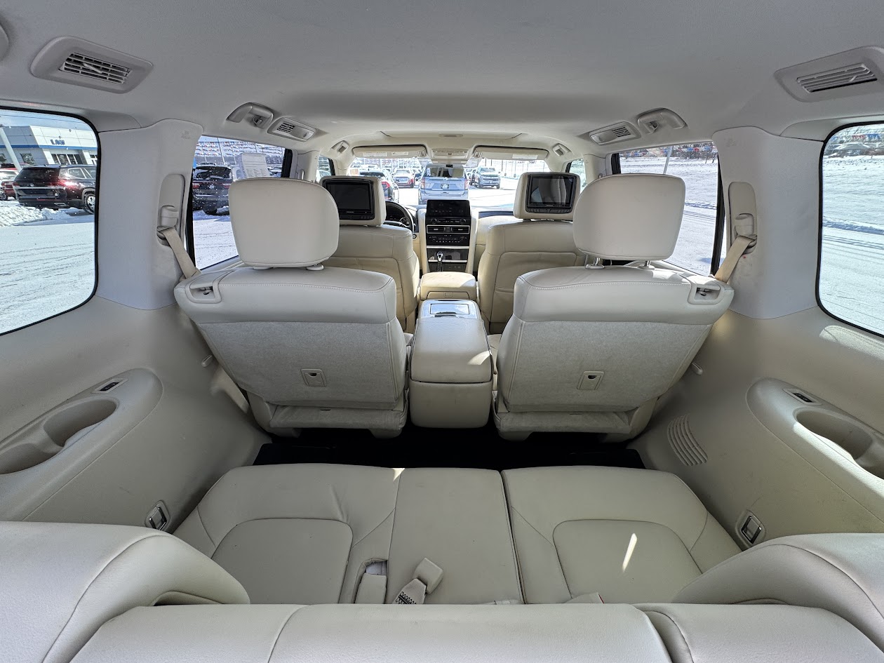 2022 INFINITI QX80 Vehicle Photo in BOONVILLE, IN 47601-9633