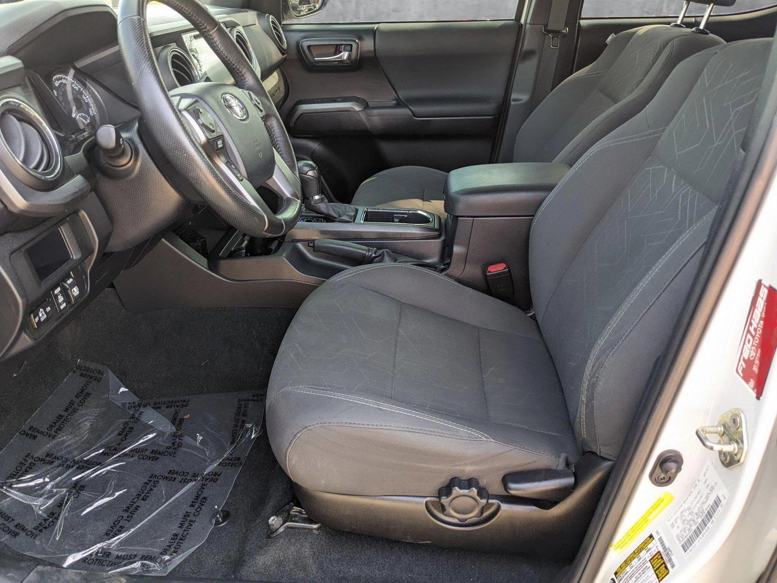 2017 Toyota Tacoma Vehicle Photo in Jacksonville, FL 32256