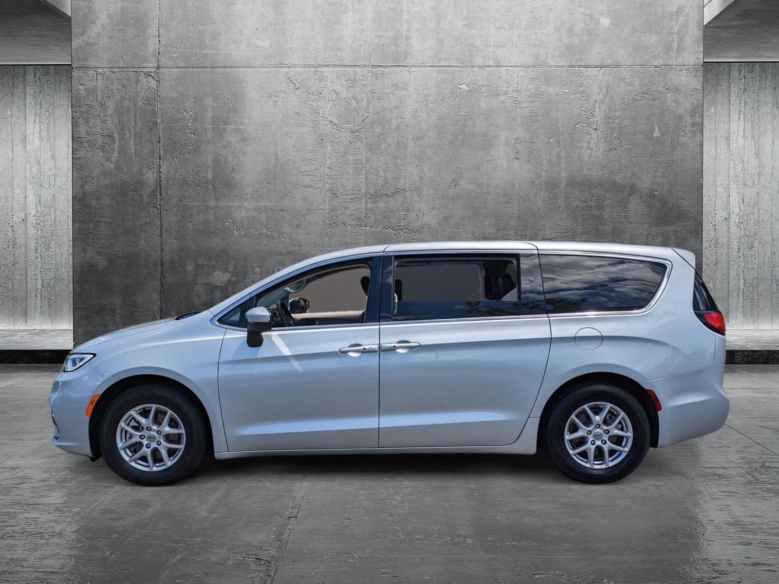 2023 Chrysler Pacifica Vehicle Photo in Sanford, FL 32771