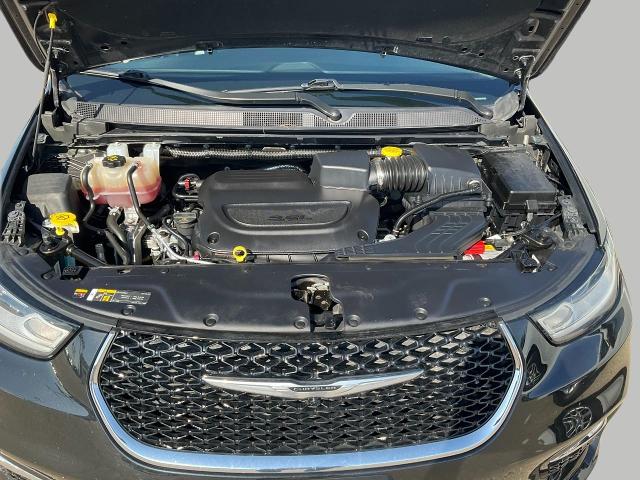 2023 Chrysler Pacifica Vehicle Photo in Kaukauna, WI 54130