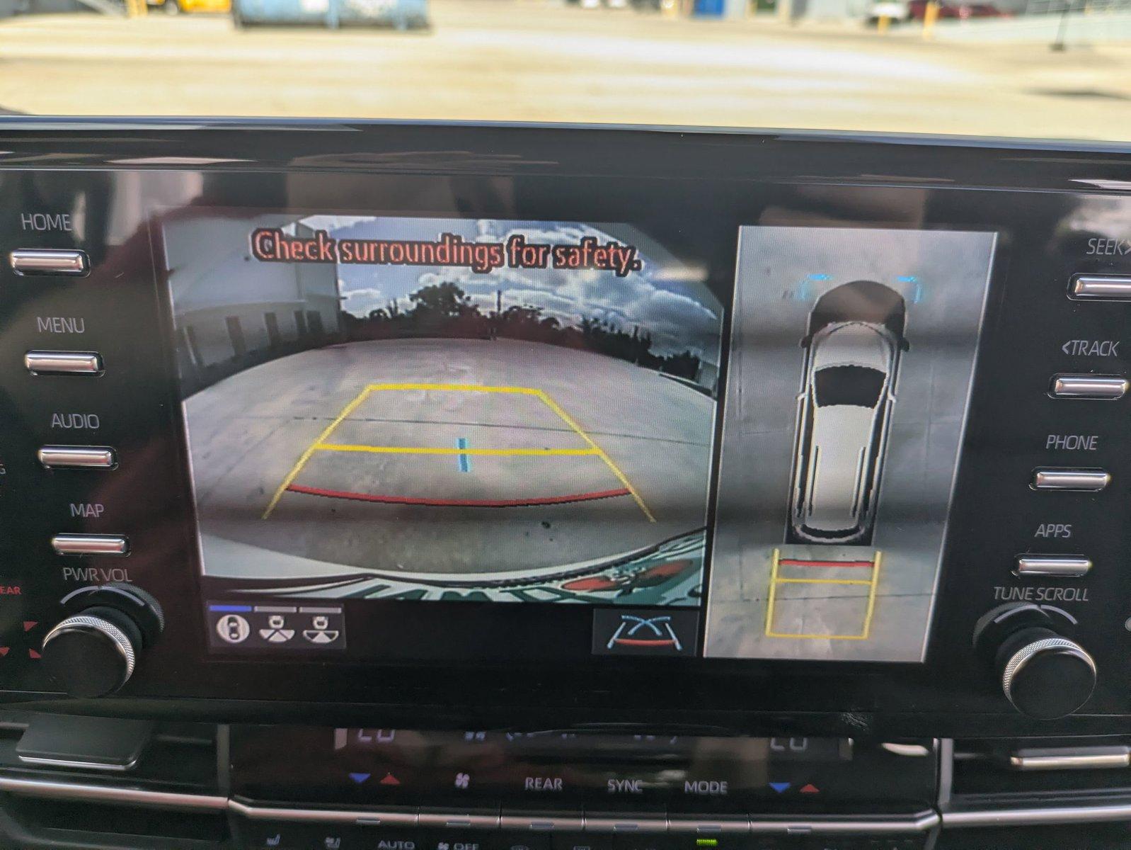 2024 Toyota Sienna Vehicle Photo in Winter Park, FL 32792