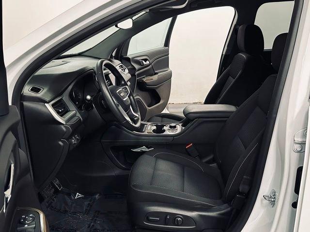 2023 GMC Acadia Vehicle Photo in MEDINA, OH 44256-9631