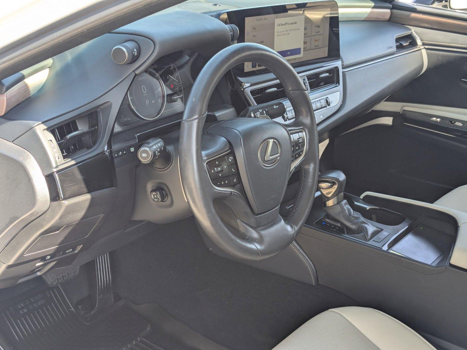2024 Lexus ES 350 Vehicle Photo in Tampa, FL 33614