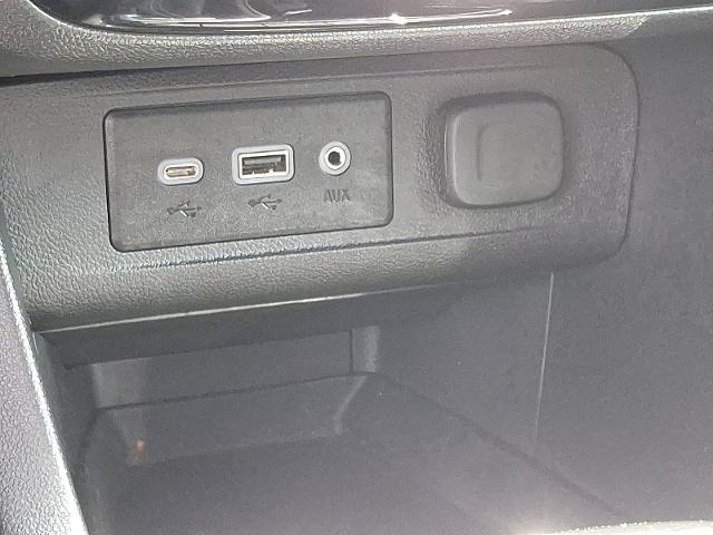 2022 Buick Encore GX Vehicle Photo in TREVOSE, PA 19053-4984