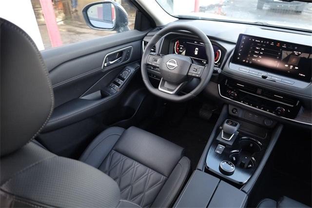 2025 Nissan Rogue Vehicle Photo in Hazelwood, MO 63042