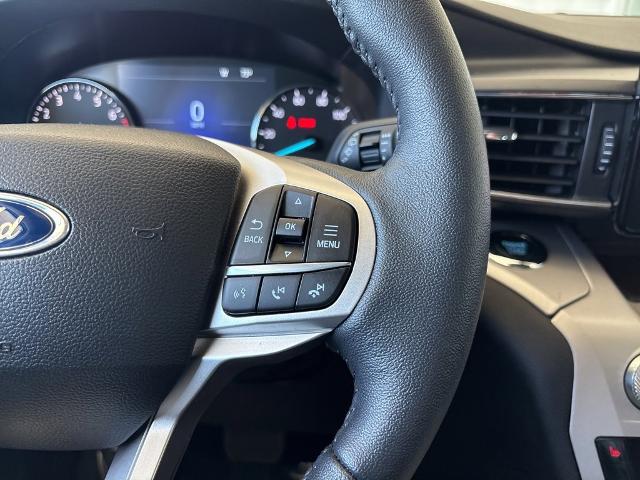 2024 Ford Explorer Vehicle Photo in MANHATTAN, KS 66502-5036