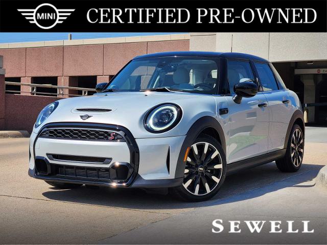2023 MINI Cooper S Hardtop 4 Door Vehicle Photo in PLANO, TX 75024