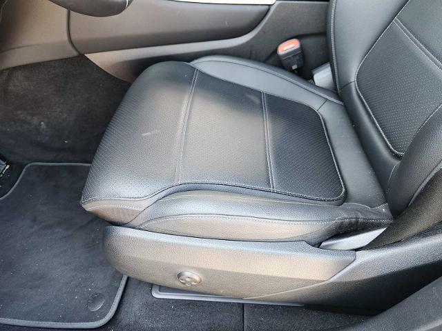 2025 Mercedes-Benz GLC Vehicle Photo in HOUSTON, TX 77079