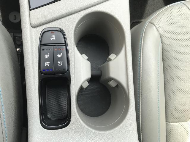 2018 Kia Niro Vehicle Photo in GREEN BAY, WI 54303-3330