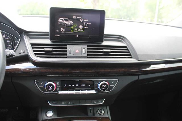 2019 Audi Q5 Vehicle Photo in HOUSTON, TX 77090