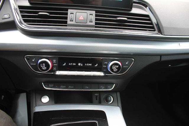 2024 Audi Q5 Vehicle Photo in HOUSTON, TX 77090