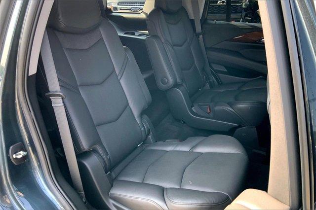 2020 Cadillac Escalade Vehicle Photo in KANSAS CITY, MO 64114-4502