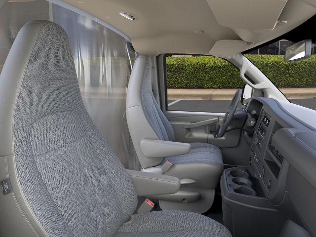 2025 Chevrolet Express Cutaway 3500 Vehicle Photo in GEORGETOWN, TX 78626-7508
