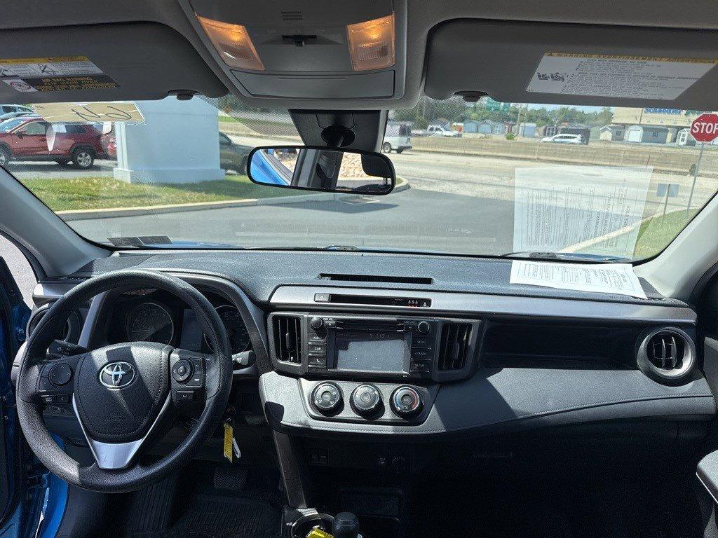 2018 Toyota RAV4 Vehicle Photo in Harrisburg, PA 17111