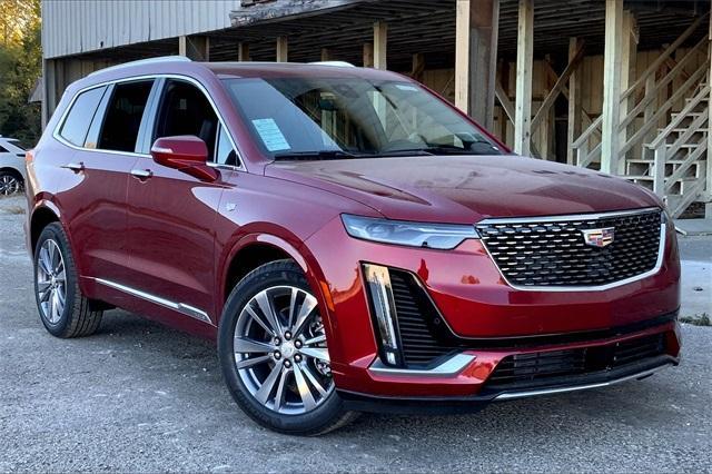 2025 Cadillac XT6 Vehicle Photo in KANSAS CITY, MO 64114-4545