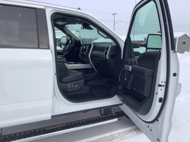 2019 Ford F-250 Super Duty Lariat photo 22