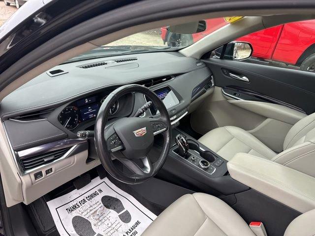 2022 Cadillac XT4 Vehicle Photo in MEDINA, OH 44256-9631