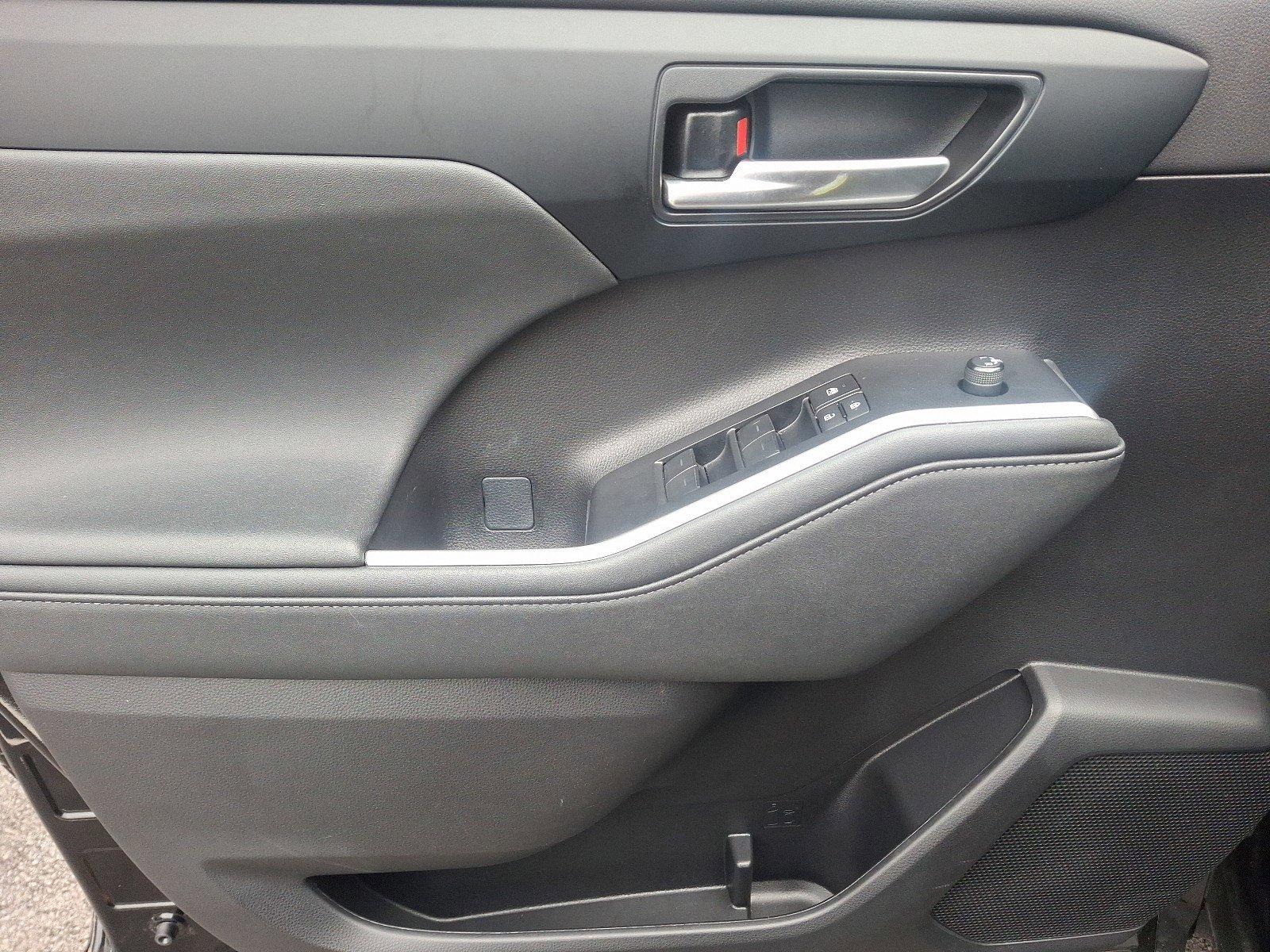 2023 Toyota Highlander Vehicle Photo in Harrisburg, PA 17111