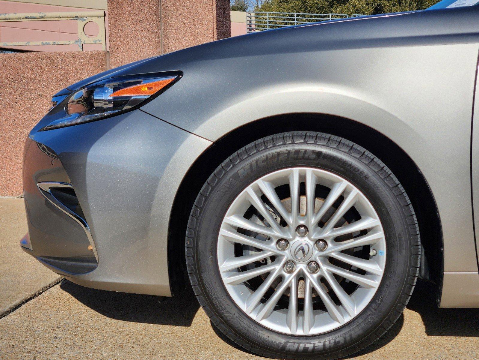 2017 Lexus ES 350 Vehicle Photo in PLANO, TX 75024