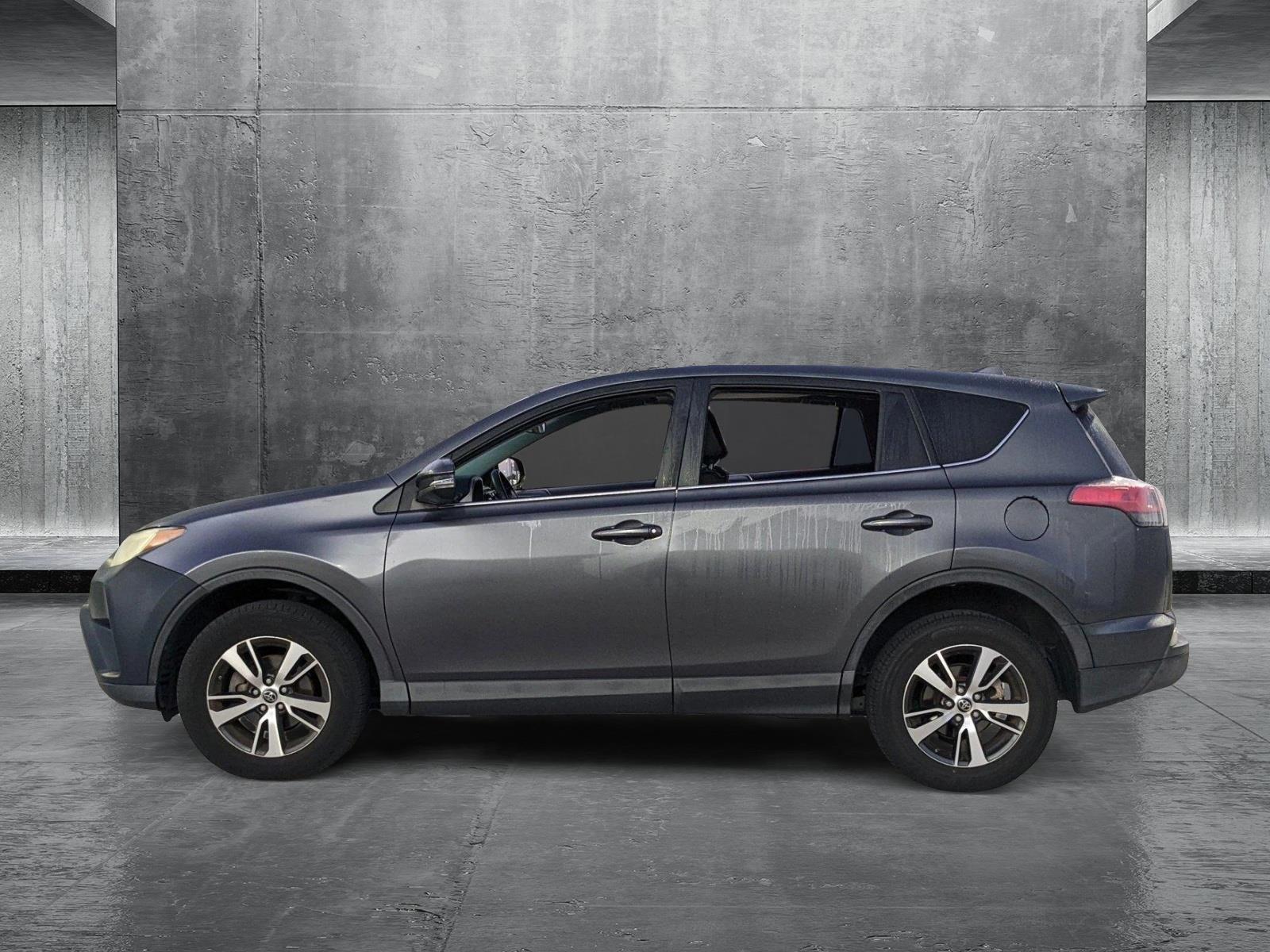 2018 Toyota RAV4 Vehicle Photo in Davie, FL 33331