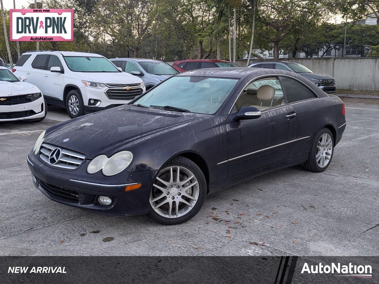 2009 Mercedes-Benz CLK-Class Vehicle Photo in PEMBROKE PINES, FL 33024-6534