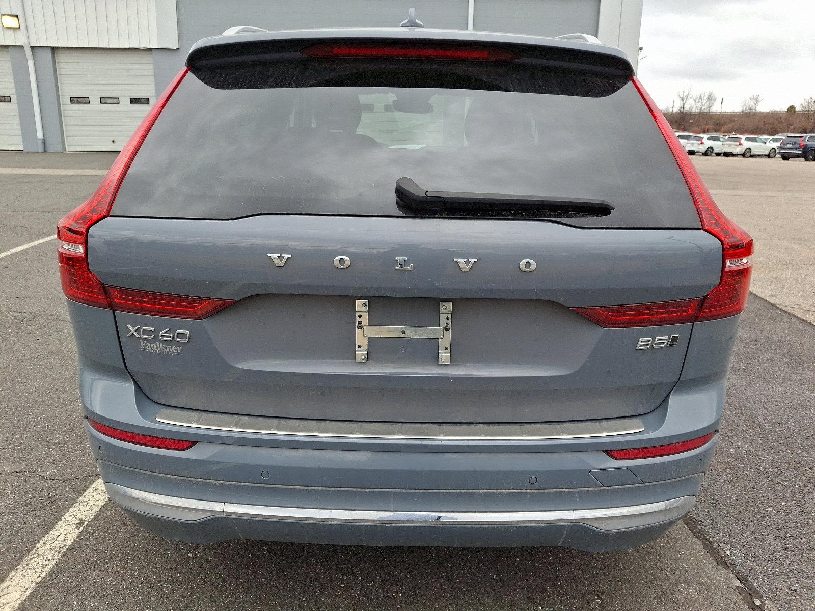 2022 Volvo XC60 Vehicle Photo in Trevose, PA 19053