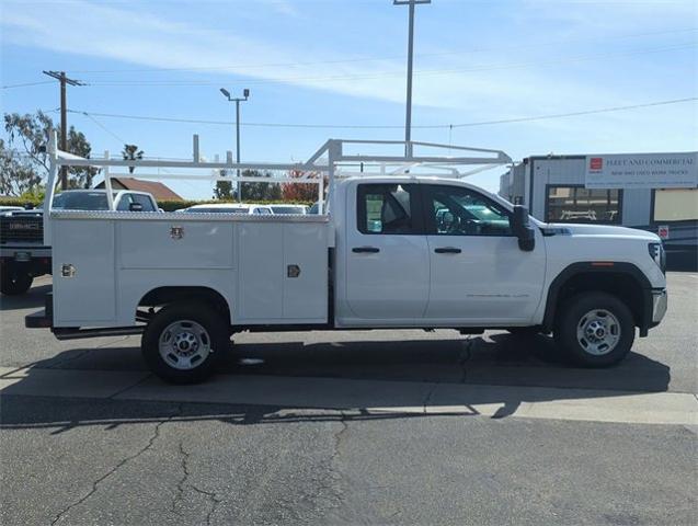 2025 GMC Sierra 2500 HD Vehicle Photo in PASADENA, CA 91107-3803