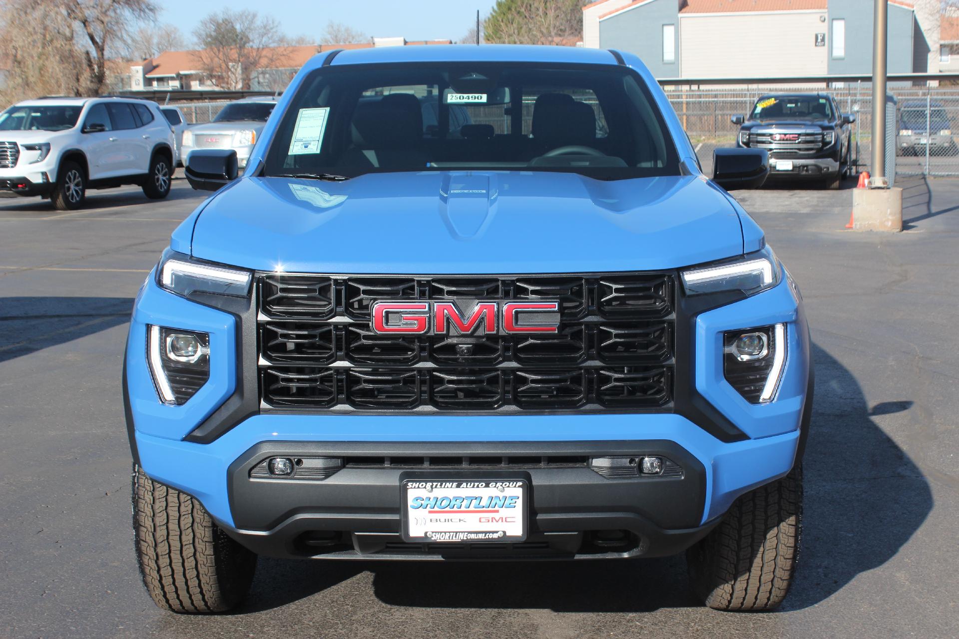 2025 GMC Canyon Vehicle Photo in AURORA, CO 80012-4011
