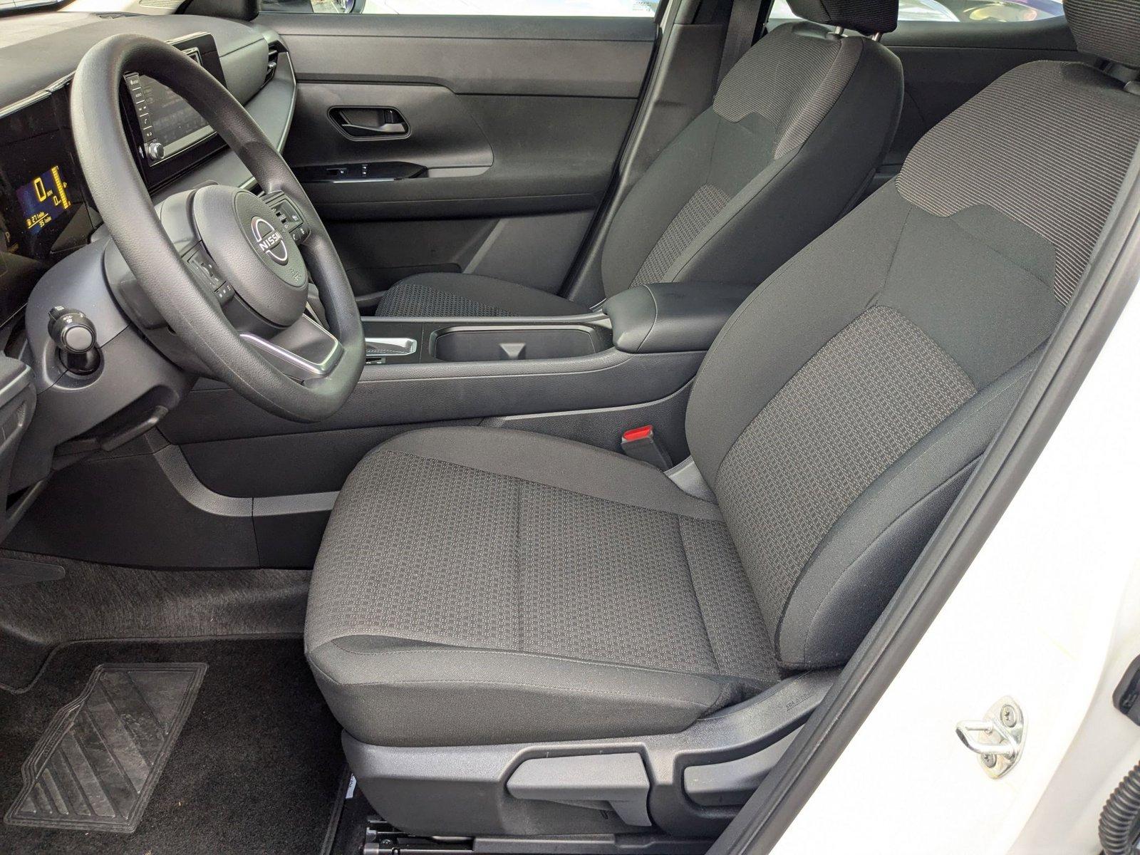 2025 Nissan Kicks Vehicle Photo in Miami, FL 33135