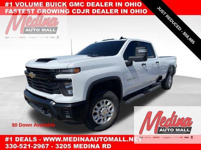 2024 Chevrolet Silverado 3500 HD Vehicle Photo in MEDINA, OH 44256-9631